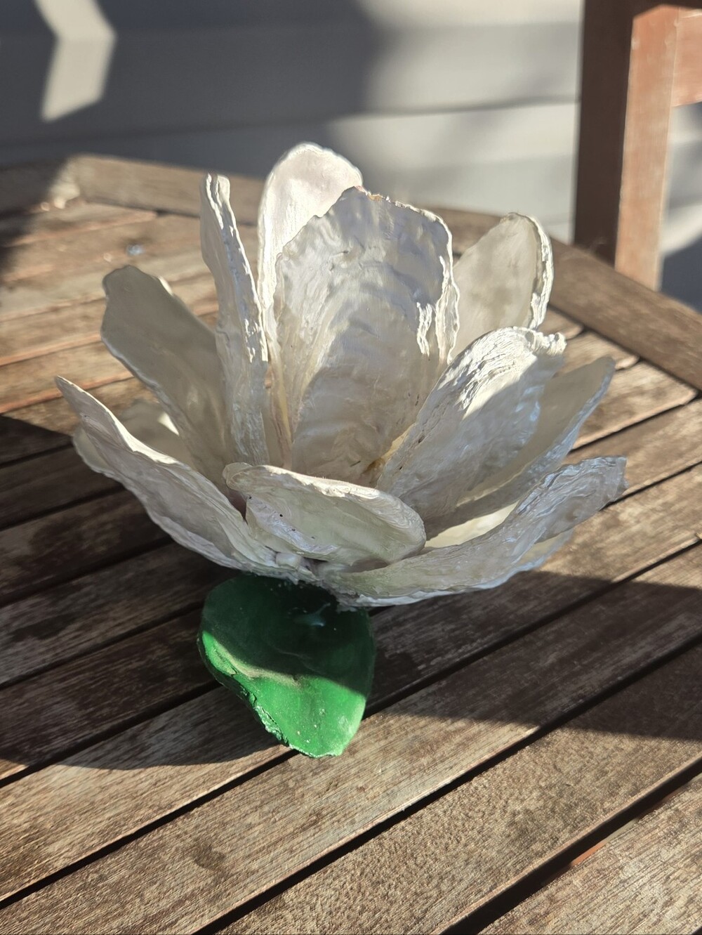 Handcrafted Oyster Shell Magnolia Flower - Picture 5 of 7